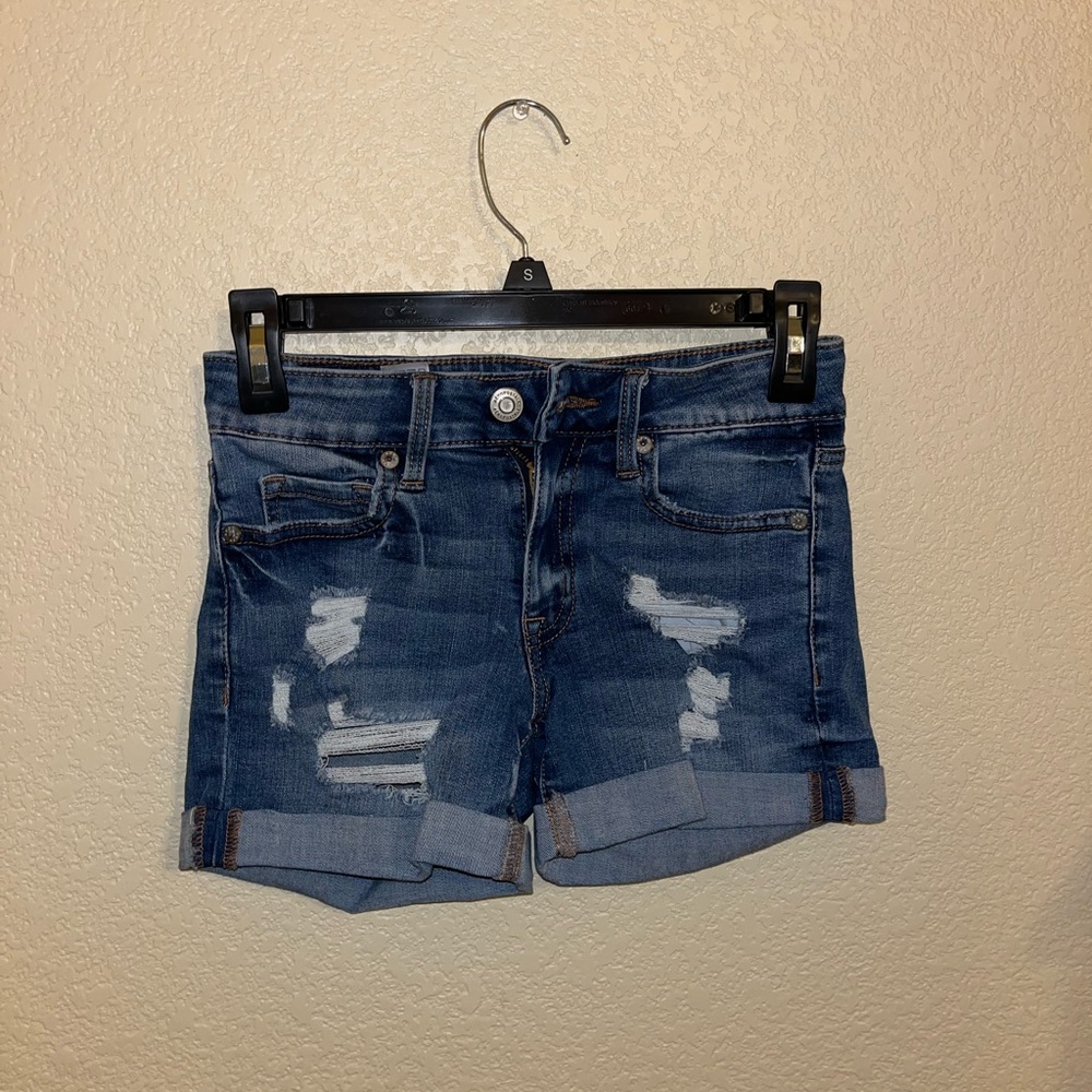 woman’s Aeropostale jean shorts